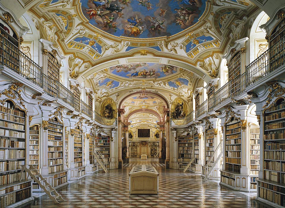 Klášter Admont - benediktinský klášter Admont se pyšní největší klášterní knihovnou na světě