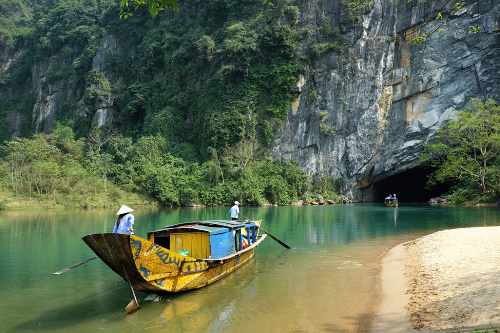 Vietnamské jeskyně