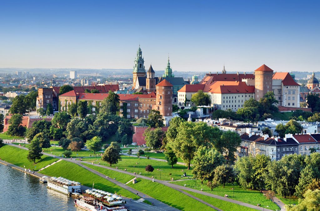 Krakov - Celkový pohled na Wawel od Visly