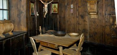 Ladinové - interiér tradičního obydlí