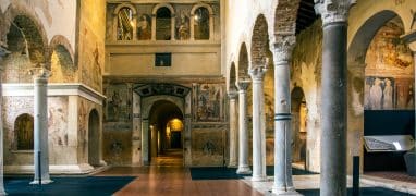UNESCO Brescia - Celkový pohled do interiéru kostela San Salvatore