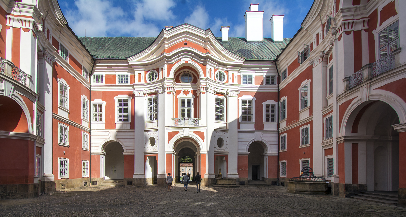 Broumovský klášter - nádvoří kláštera