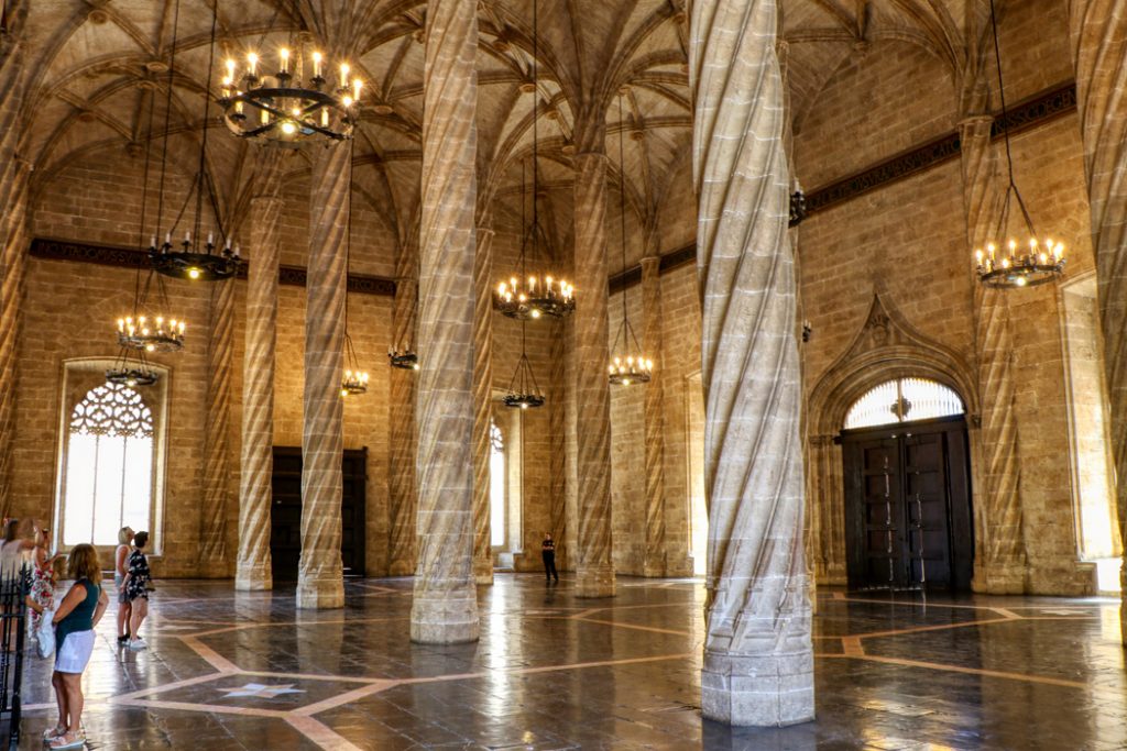 Burza hedvábí ve Valencii - Interiér kontraktační místnosti