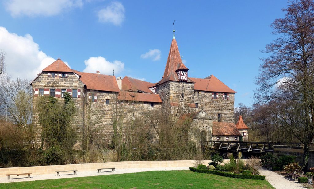 Hrady Karla IV. - vodní hrad Lauf