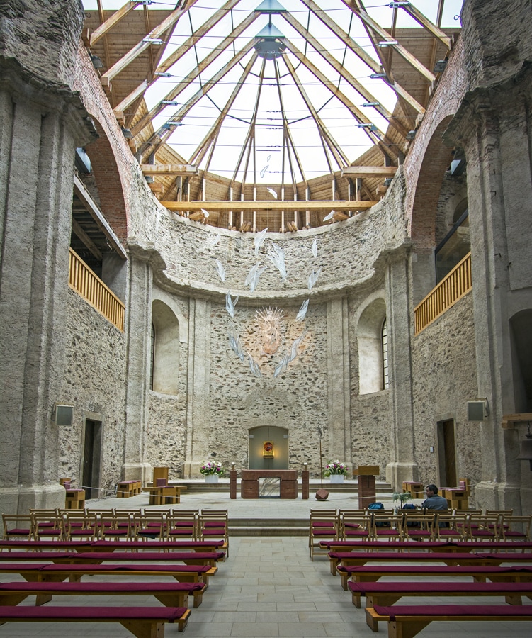 Neratov - interier kostela