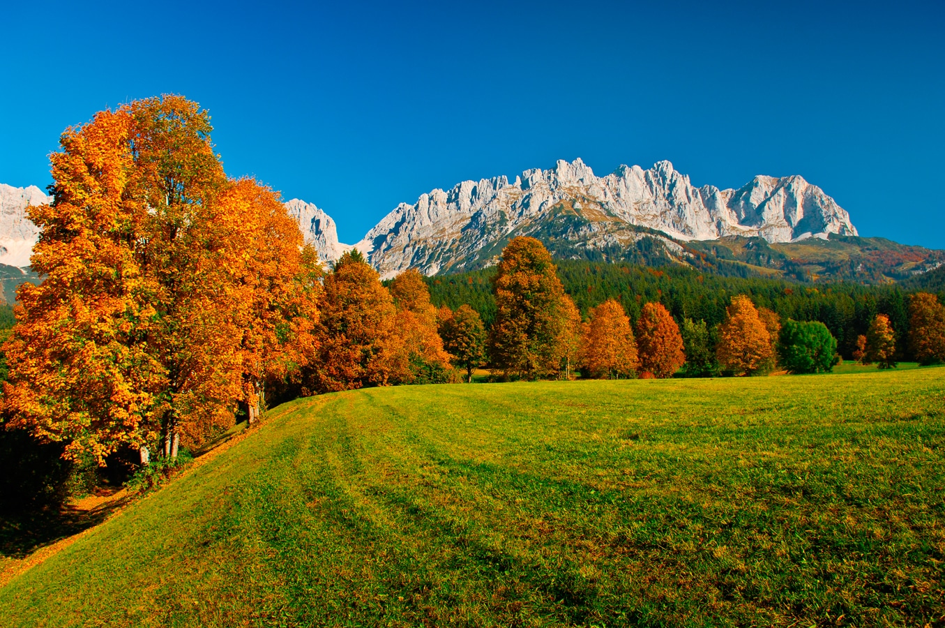 Tyrolsko - vápencový masiv Wilder Kaiser na podzim