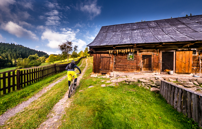 Valašsko - Valašské kopce jsou protkány sítí cyklostezek