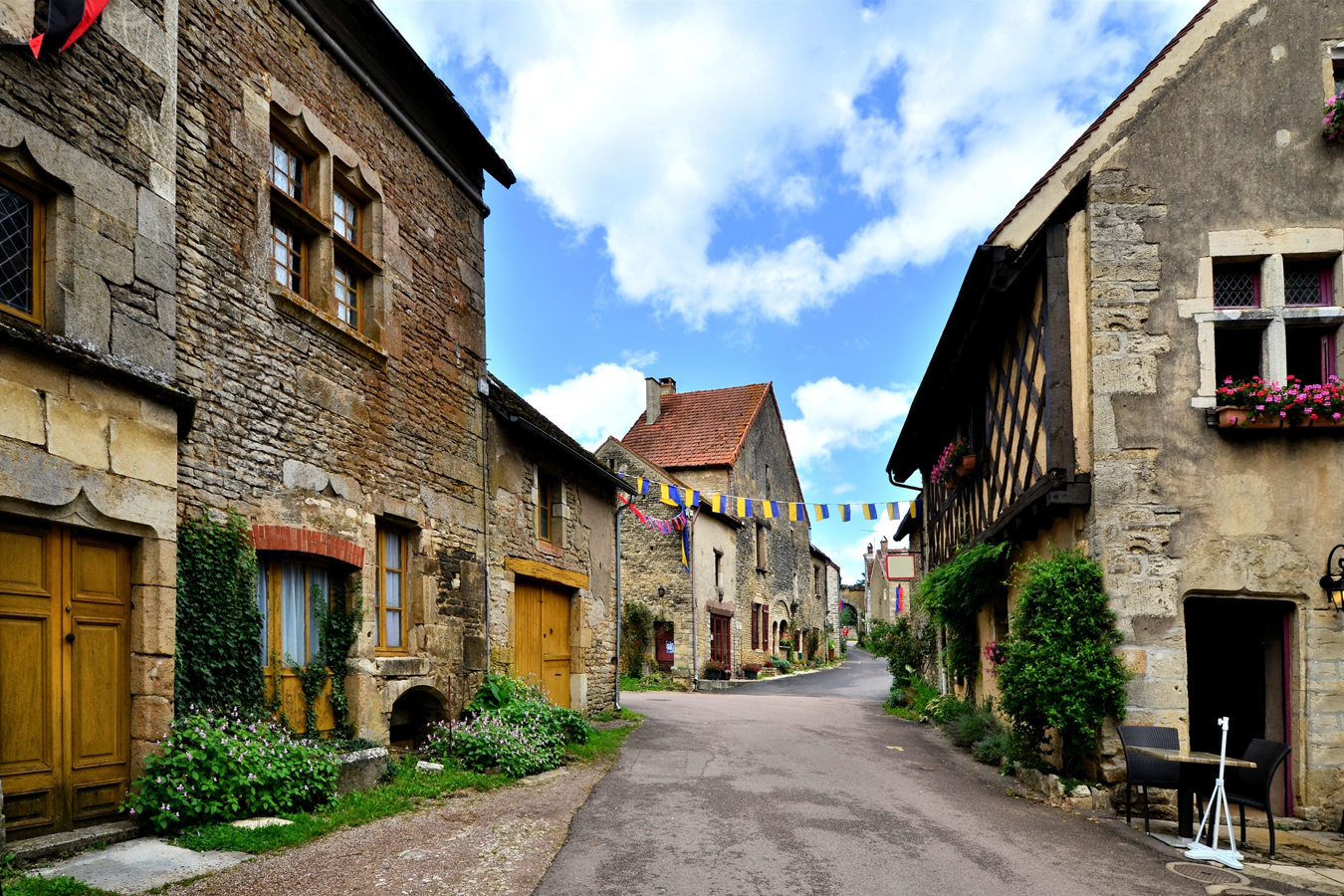 Burgundsko - vesnička Châteauneuf