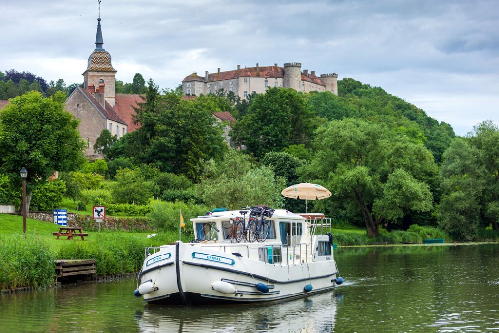 Burgundsko na lodi - řeka Saona