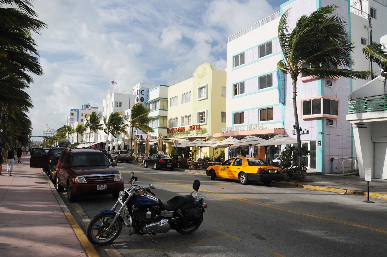 Budovy ve stylu art deco na Ocean Drive v Miami Beach