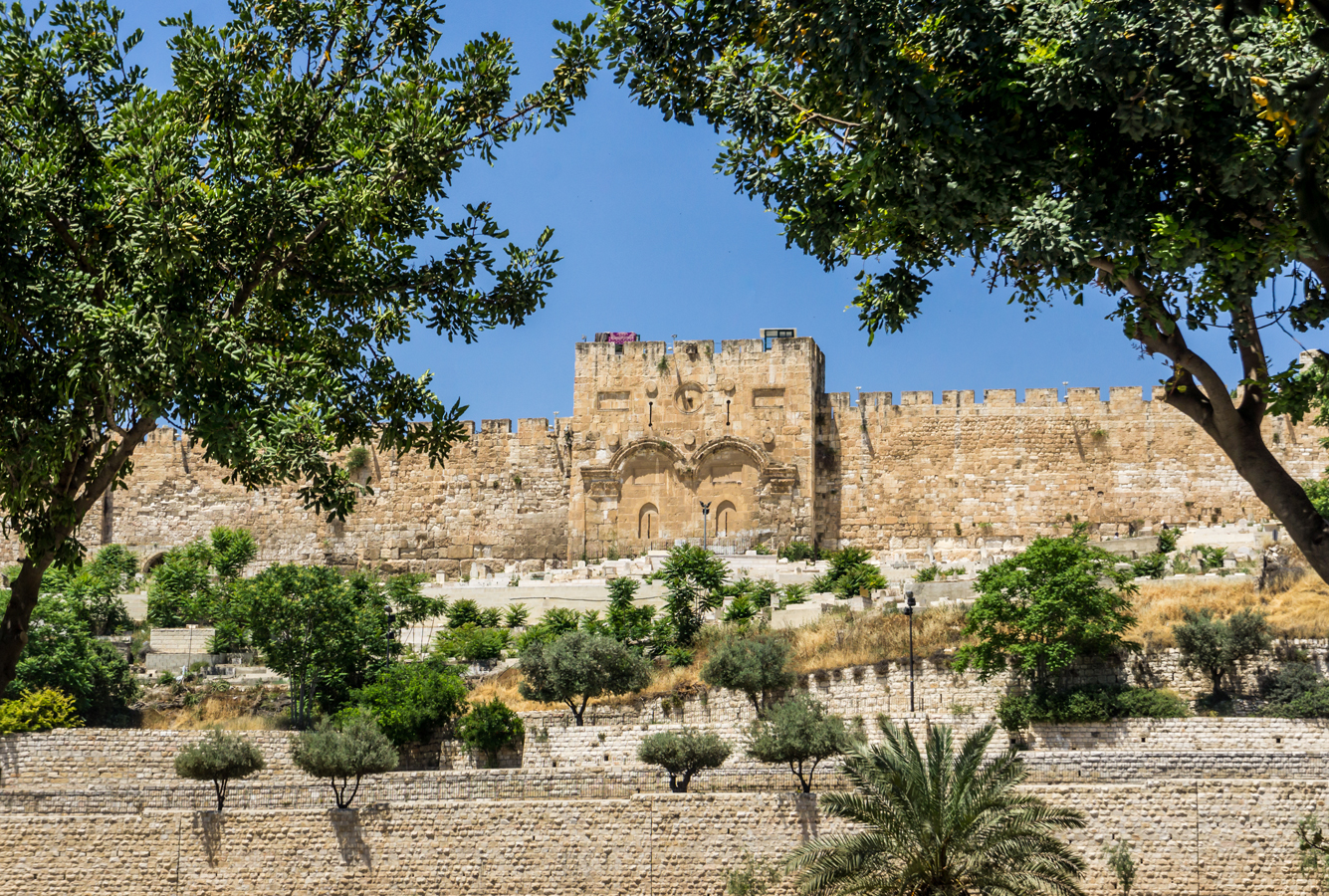 Jeruzalémské hradby - Zlatá brána, kterou má podle tradice vstoupit Mesiáš