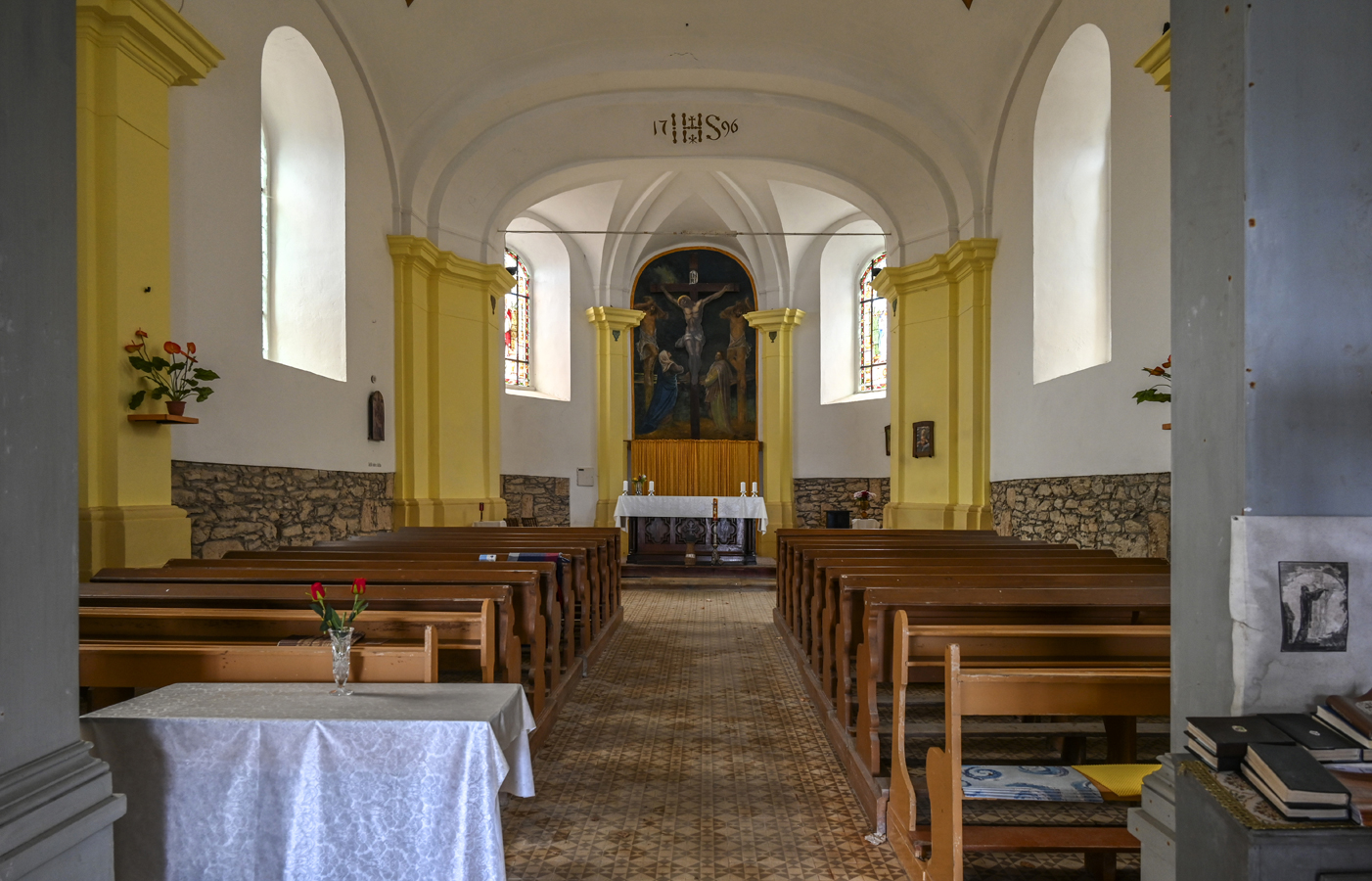 Jiřetín pod Jedlovou - Křížový vrch - pohled do interiéru kaple