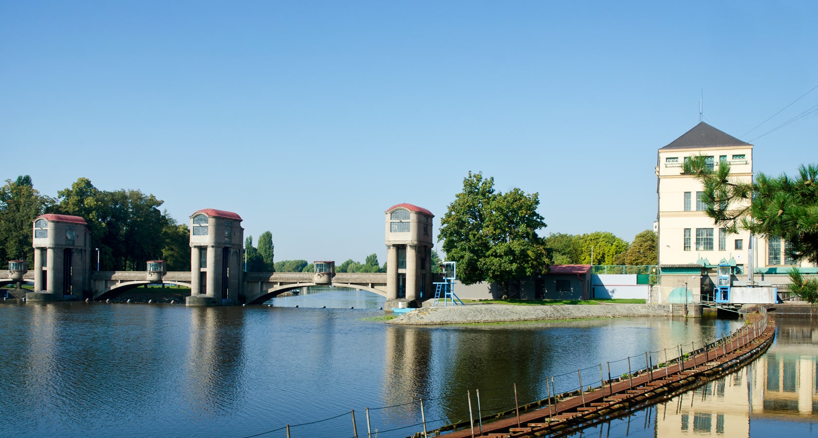 Nenápadný Nymburk Země Světa