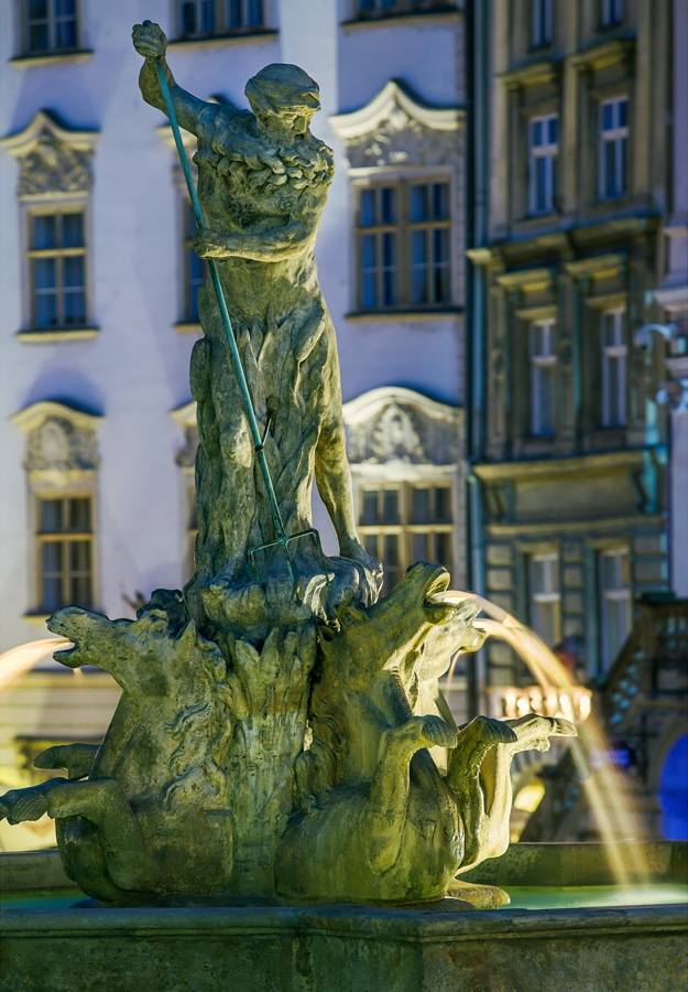 Olomoucké kašny - Neptunova kašna na zrekonstruovaném Dolním náměstí