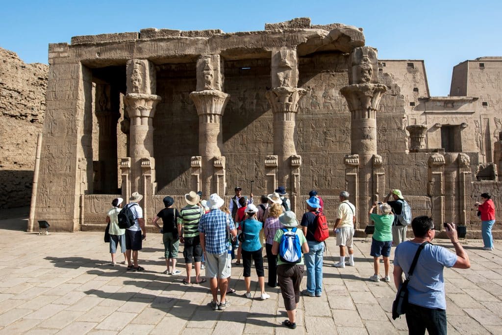 Plavba po Nilu - Mammisi neboli „dům zrození“ boha Hora v jeho chrámu v Edfú