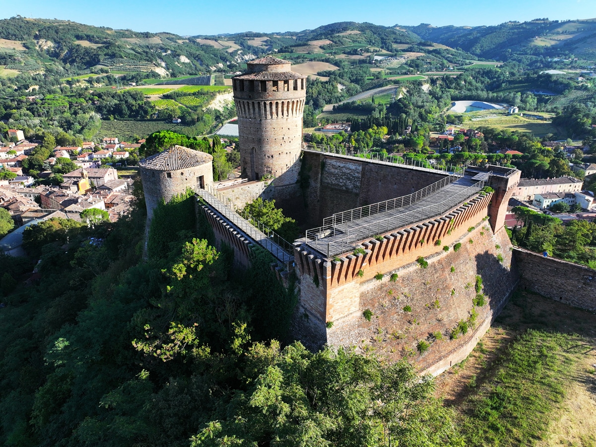 Emilia-Romagna - hrad Rocca Manfrediana v Brisighelle