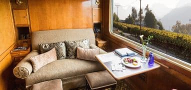 Modrý vlak - Kupé ve třídě Luxury – denní uspořádání