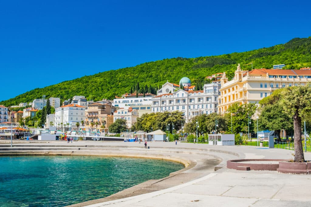 Opatija - promenáda u moře