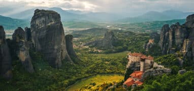 Meteora - pohled do krajiny