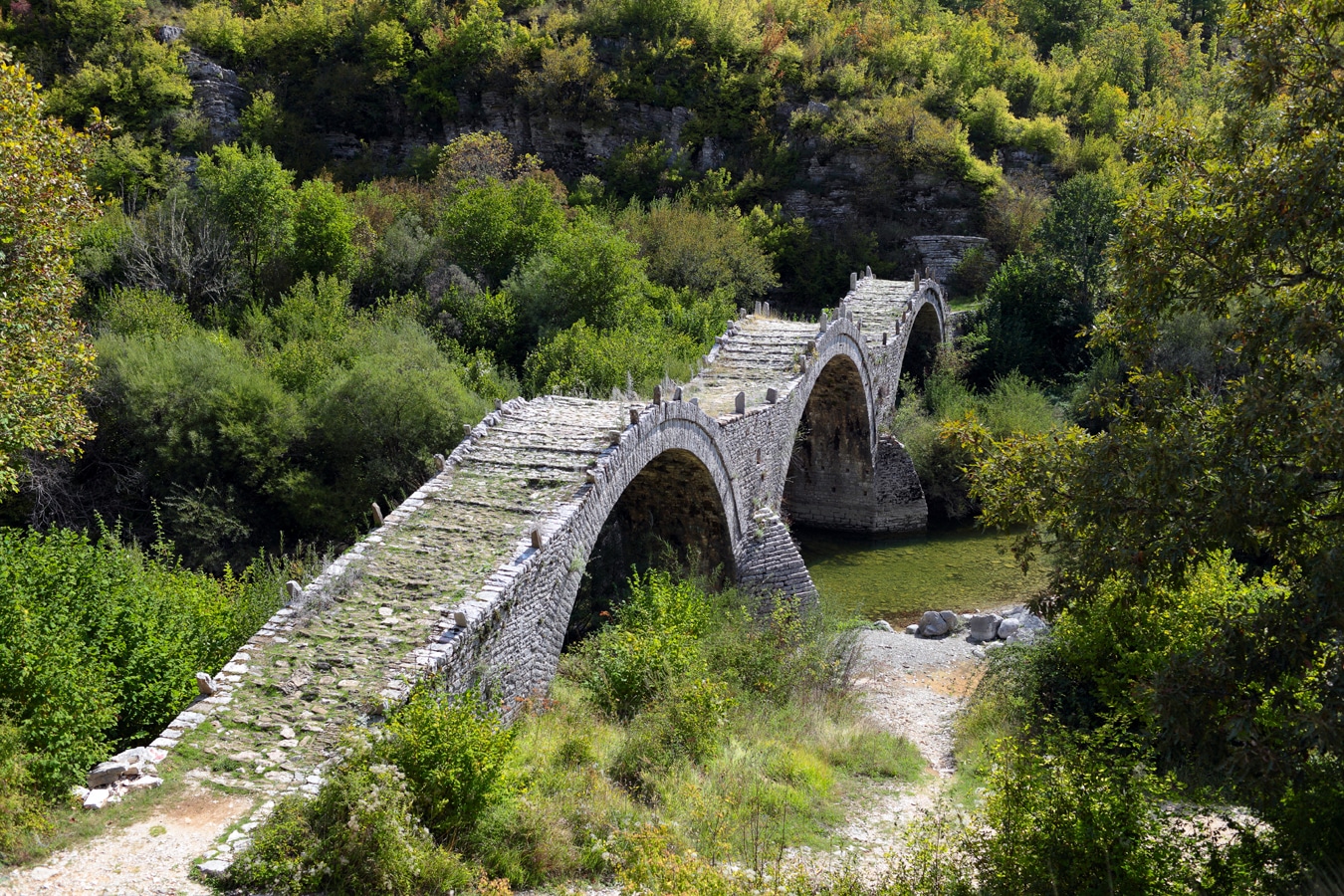 Kamenných most Kalogerikos v oblasti Zagori