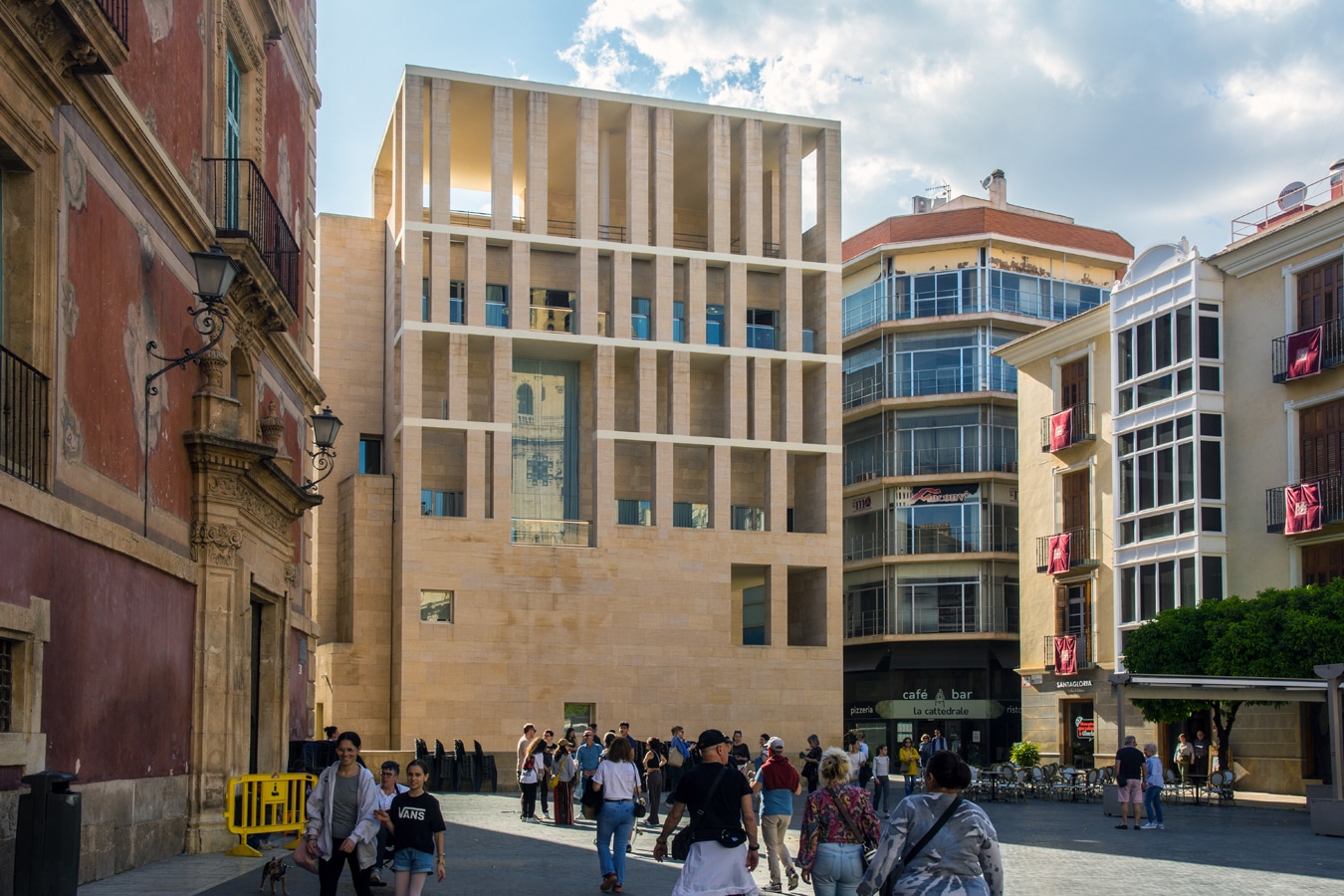 Murcia - Edificio Moneo