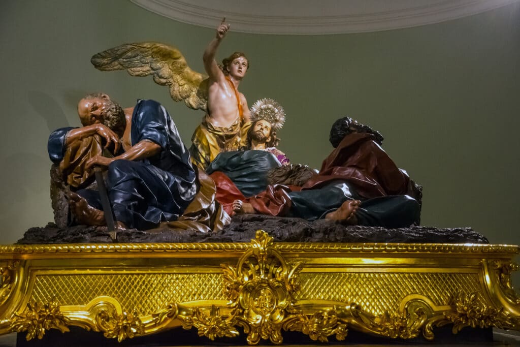 Salzillovo muzeum - nosítka se sousoším Modlitba v zahradě z roku 1754