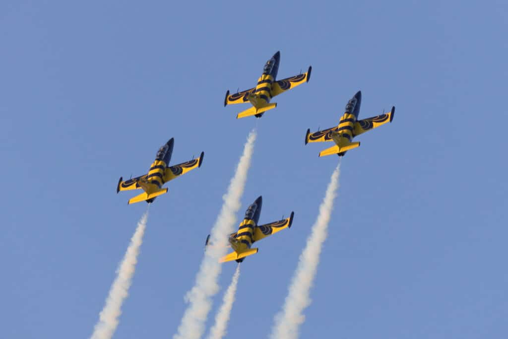 Letečtí akrobaté z lotyšského týmu Baltic Bees na ANTIDOTUM Air Show ve velkopolském Lešně