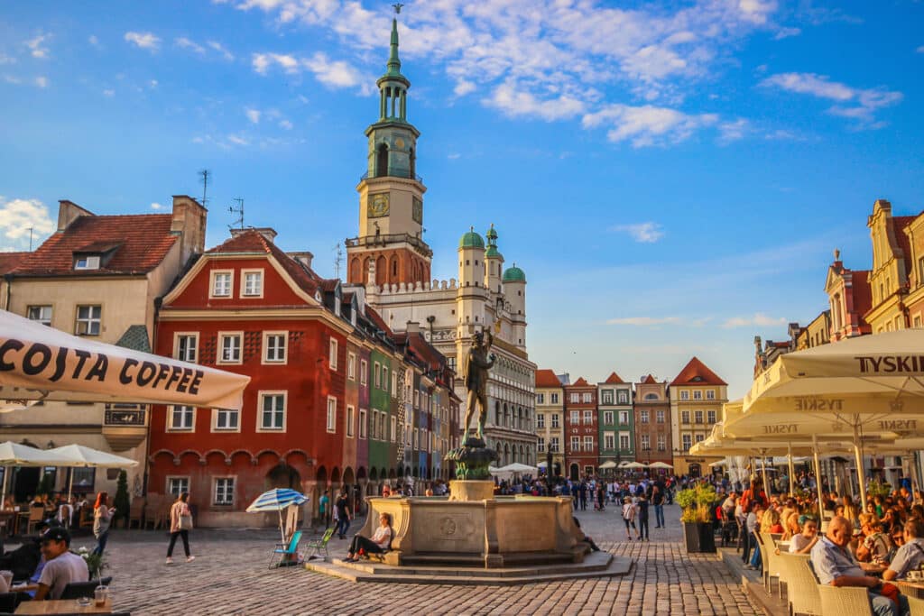Poznaň - Stary Rynek s bývalou radnicí