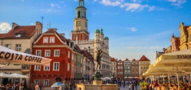 Poznaň - Stary Rynek s bývalou radnicí