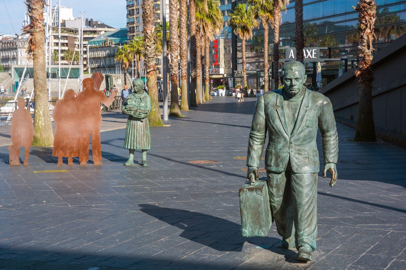 Vigo - památník galicijské emigrace