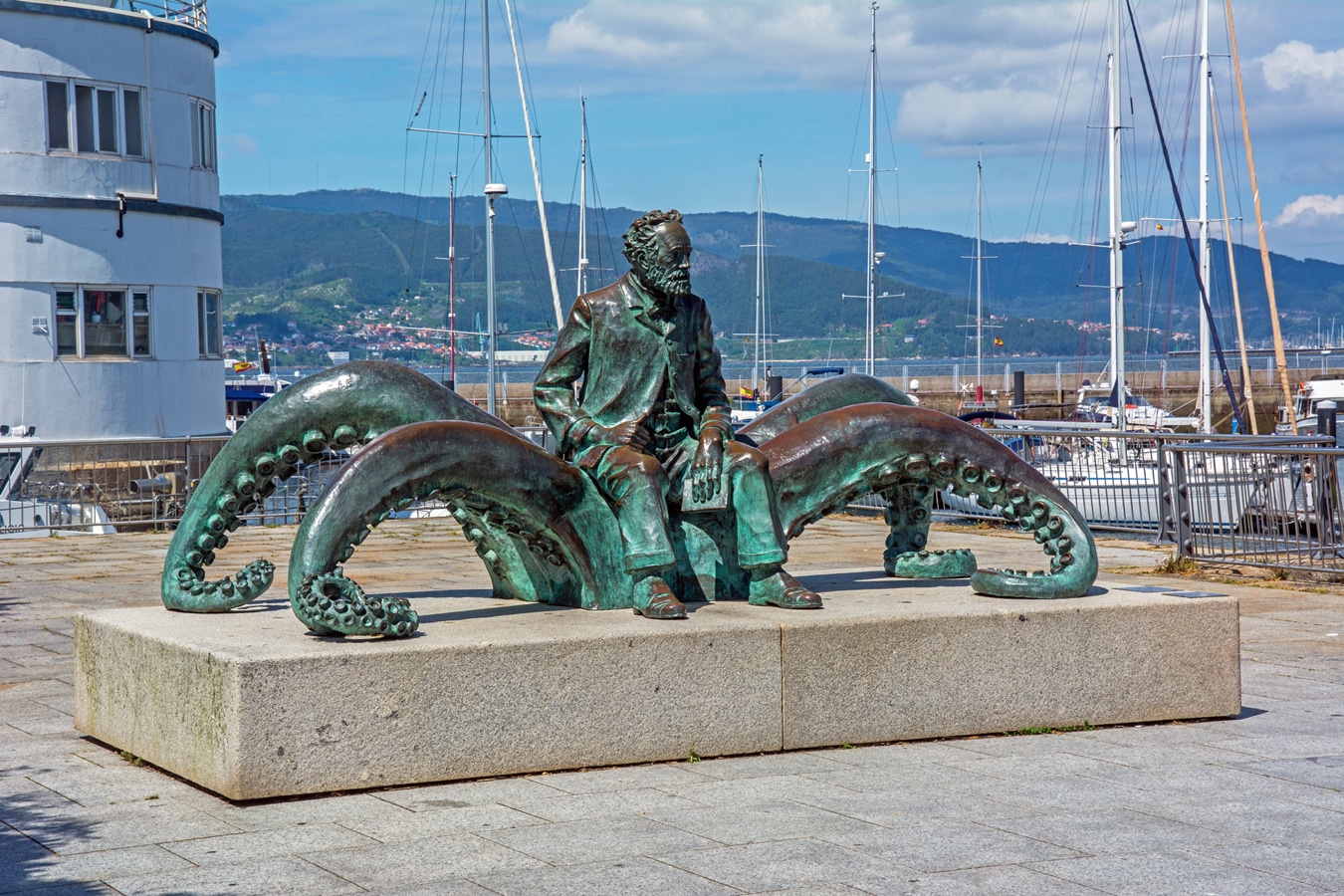 Socha Julese Vernea ve Vigu