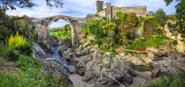 Lazio - etruské město Vulci u řeky Fiora