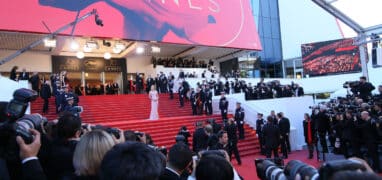 Focení na červeném koberci během festivalu v Cannes