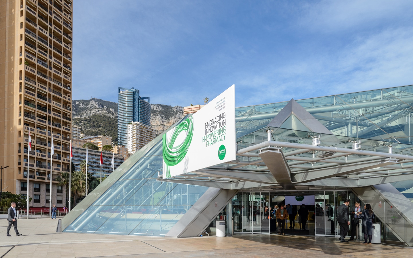 Společenské a kongresové centrum Grimaldi Forum v Monaku