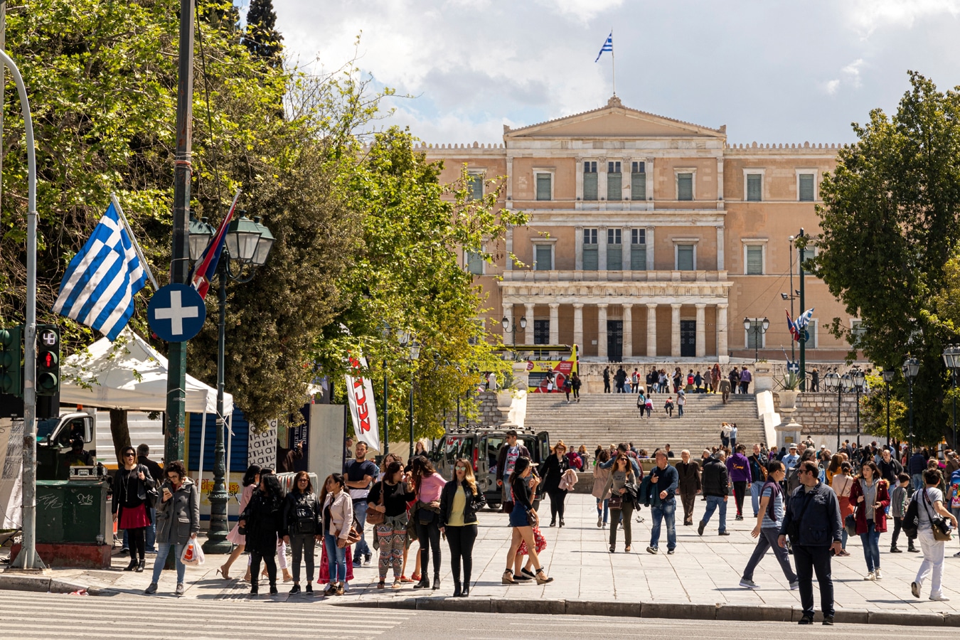 Atény - Náměstí Syntagma plné lidí