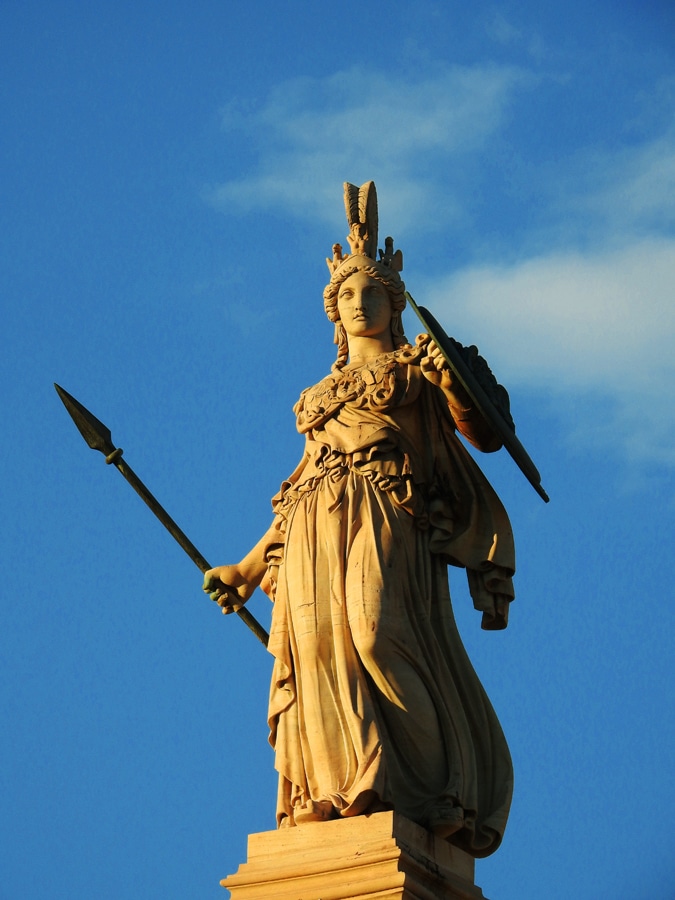 Socha bohyně Athény v Aténách