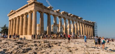 Aténská Akropole - východní průčelí a severní strana Parthenónu