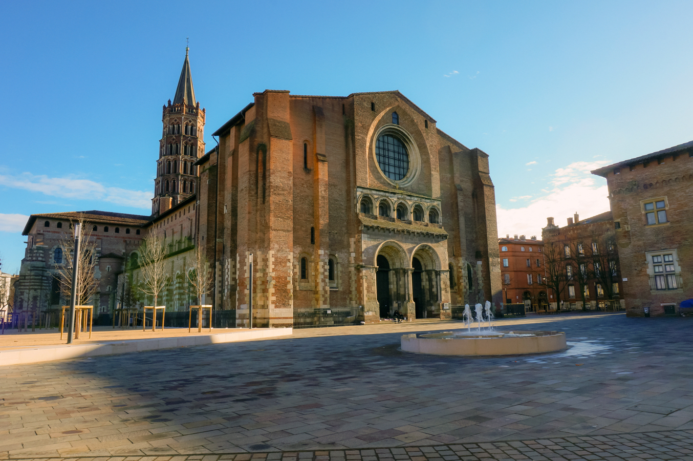 Románská bazilika Saint-Servin v Toulouse